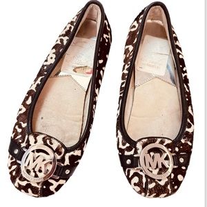 MK LOGO MICHAEL KORS  Animal Print Black White Brown LEATHER FLATS Size 6 M